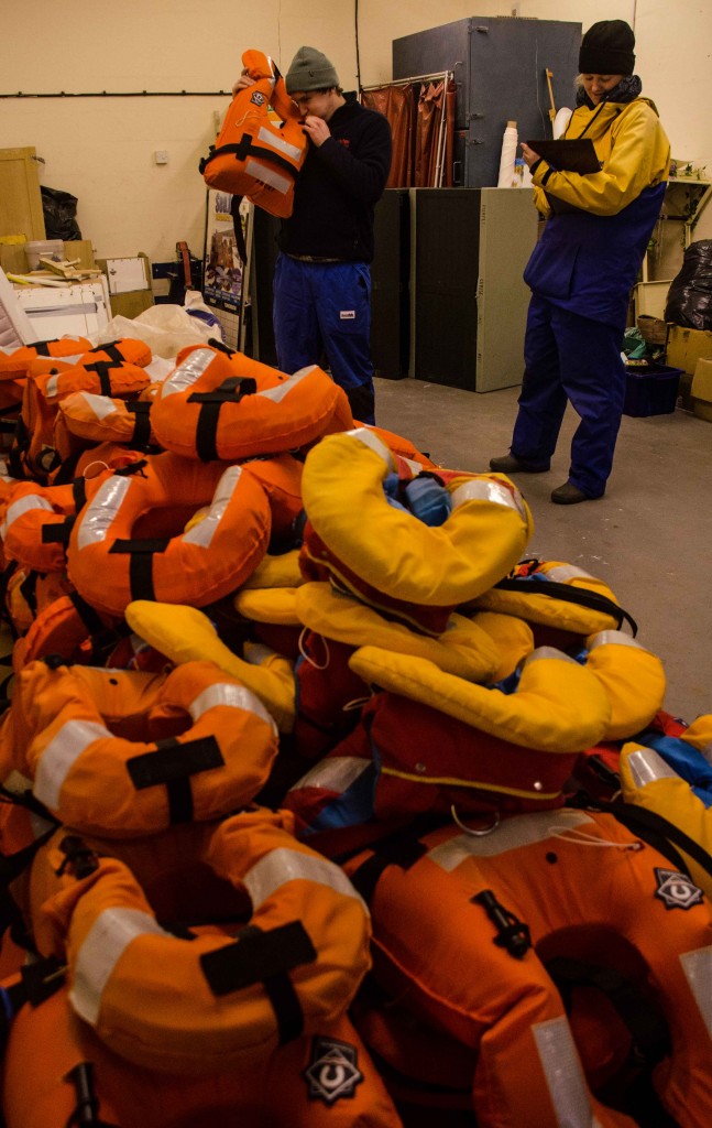 Seafari Adventures - Life jacket Checks