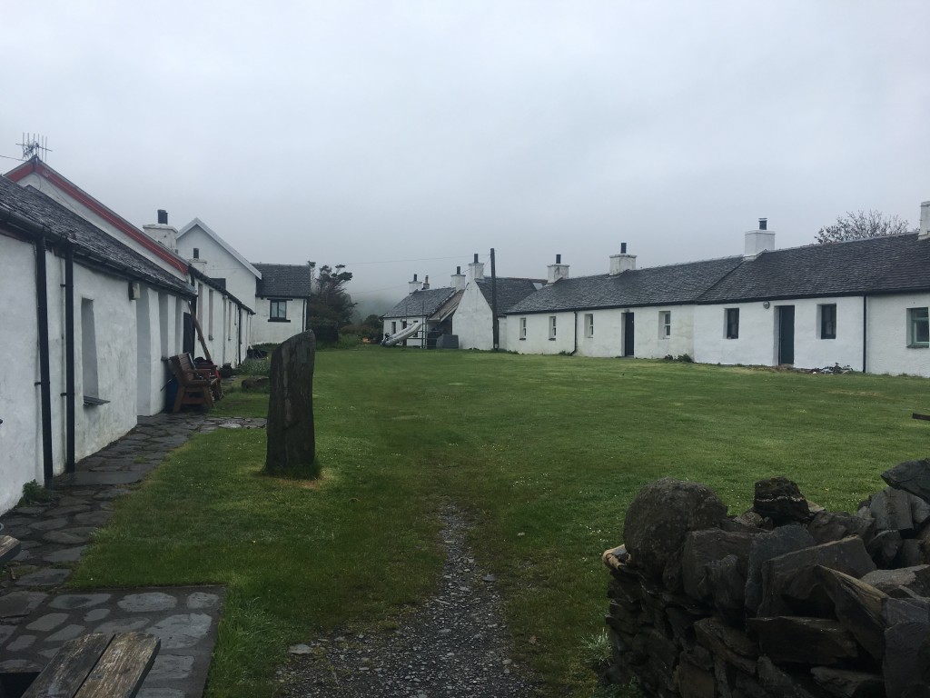 Easdale Island back square.